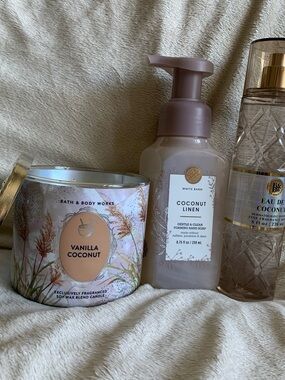 Bath & Body Works Coconut Linen Foaming Hand Soap - Soft Beige